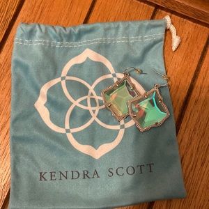 Kendra Scott Silver Kirsten earrings in iridescent